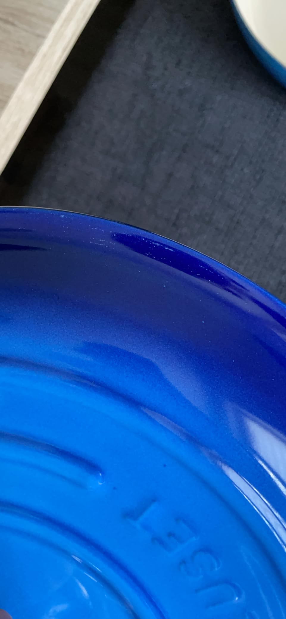Deckel wackelt leicht