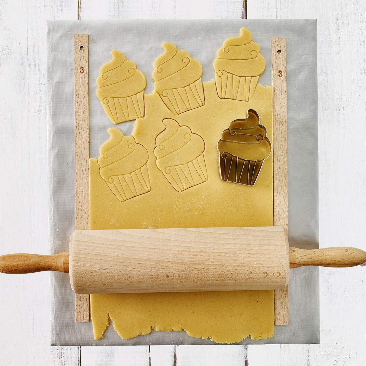 birkmann-easy-baking-back-und-ausrollmatte-33-x-40-cm-glasfasergewebe-mit-siliko image 1