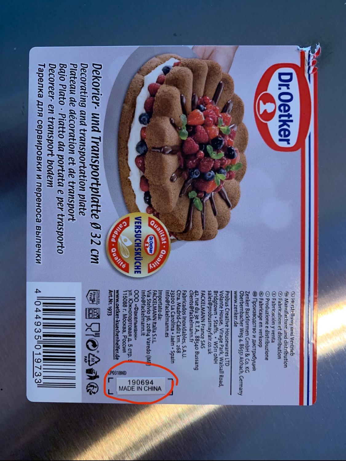Praktisch für Torten und Kuchen
