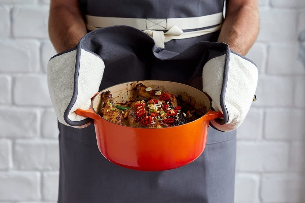 le-creuset-doppel-handschuh-mit-schlaufe-ofenhandschuh-baumwoll-canvas-schwarz-e image 2