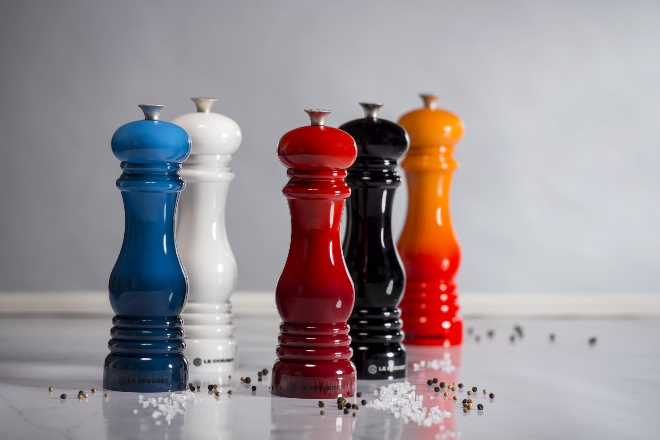 le-creuset-salzm-hle-20-8-cm-keramik-mahlwerk-kirschrot image 5