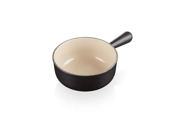 le-creuset-caquelon-aus-gusseisen-22-cm-2-6-liter-schwarz-matt image 1