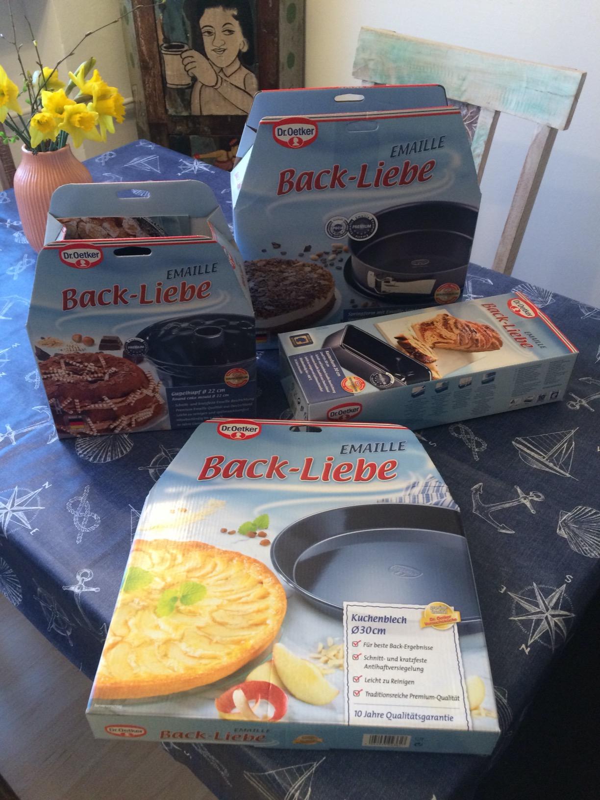 Wunderschönes Blech in Dunkelblau