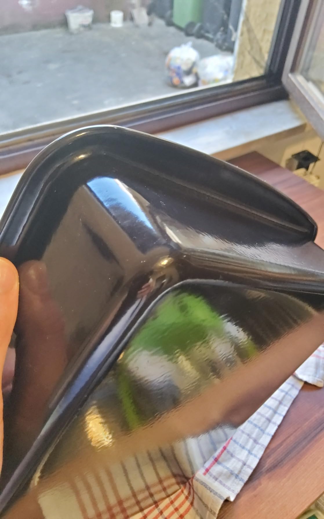 Emaille unten abgeplatzt