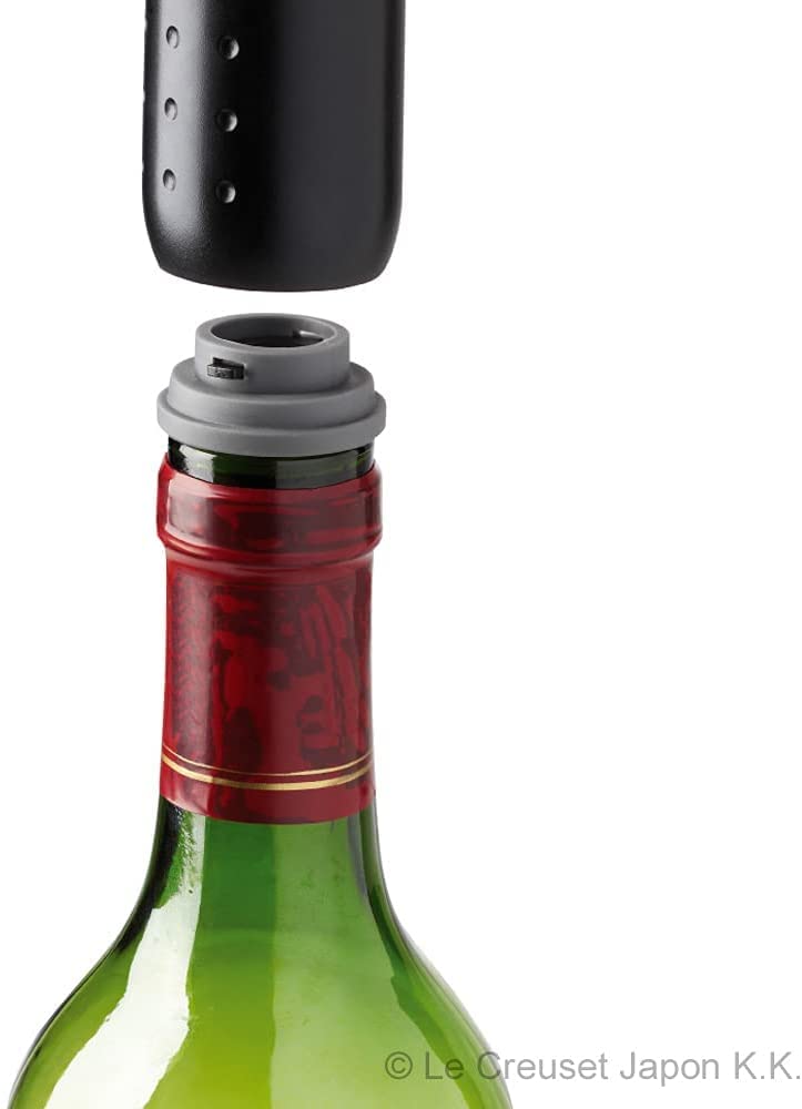 le-creuset-weinpumpen-set-wa-137-schwarz-matt-mit-3-verschl-ssen image 5