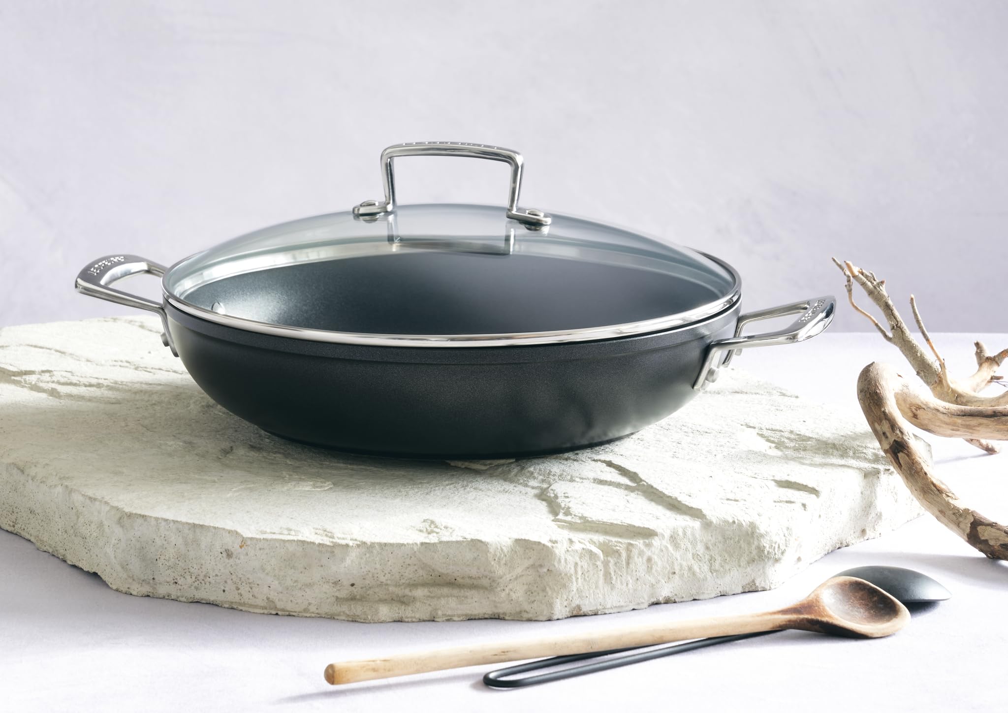 le-creuset-toughened-nonstick-pro-profipfanne-mit-deckel-28-cm-anthrazit image 6