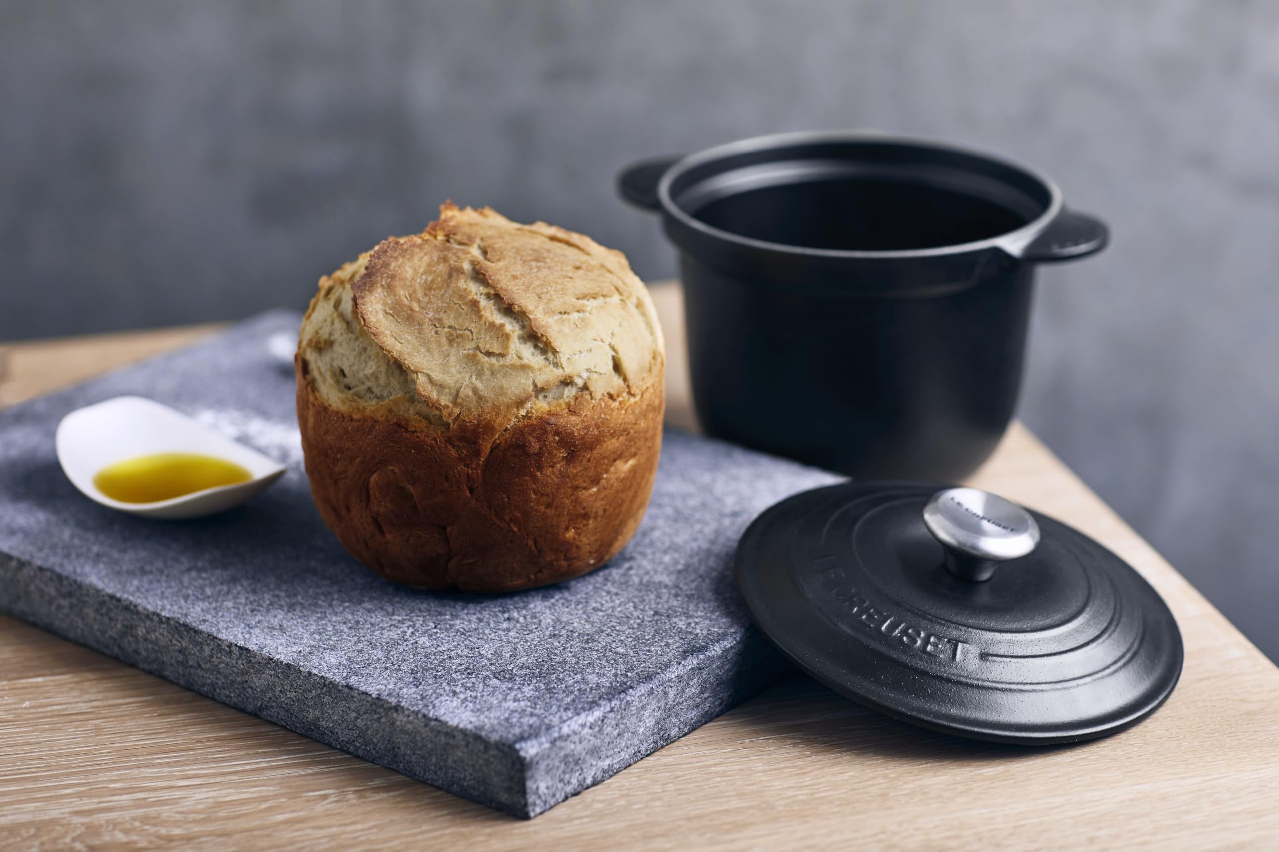 le-creuset-cocotte-every-gusseisen-br-ter-18-cm-2-liter-schwarz-matt image 7