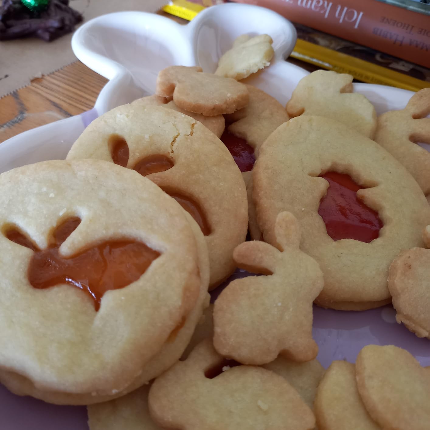 Osterbäckerei mit den Enkeln