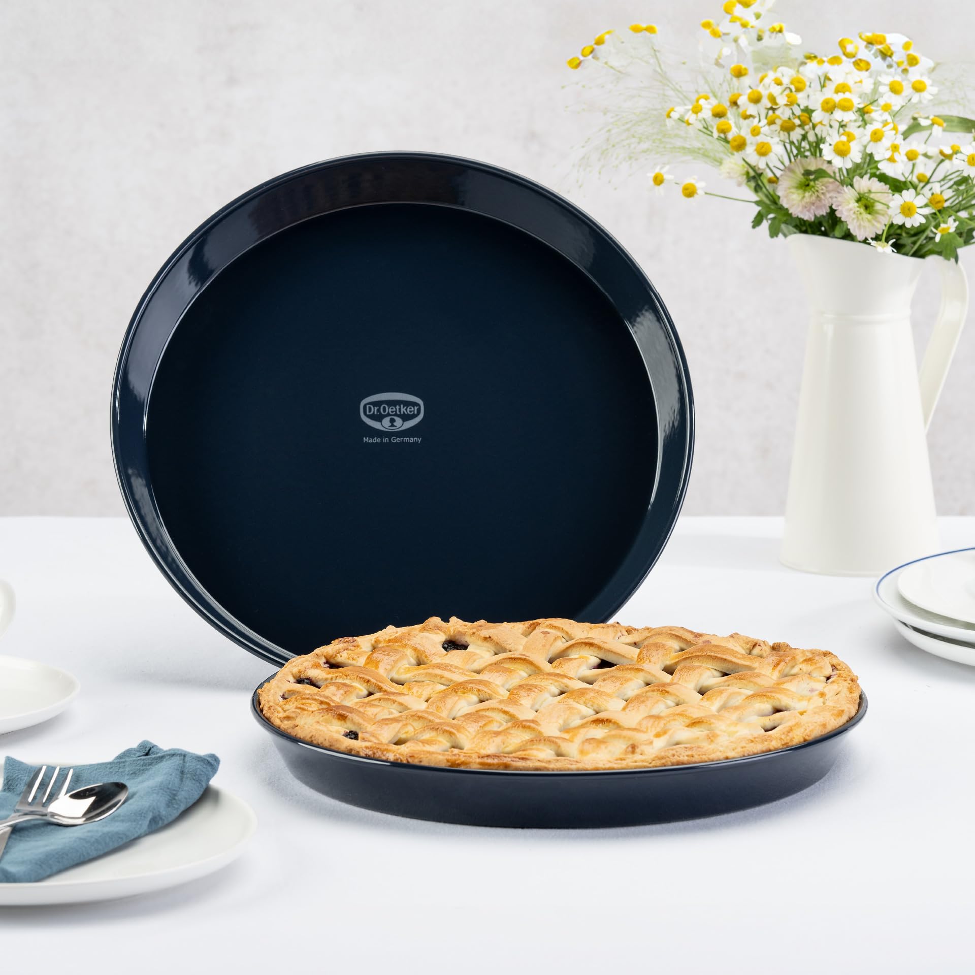 dr-oetker-back-liebe-kuchenblech-30-cm-emaille-dunkelblau image 2