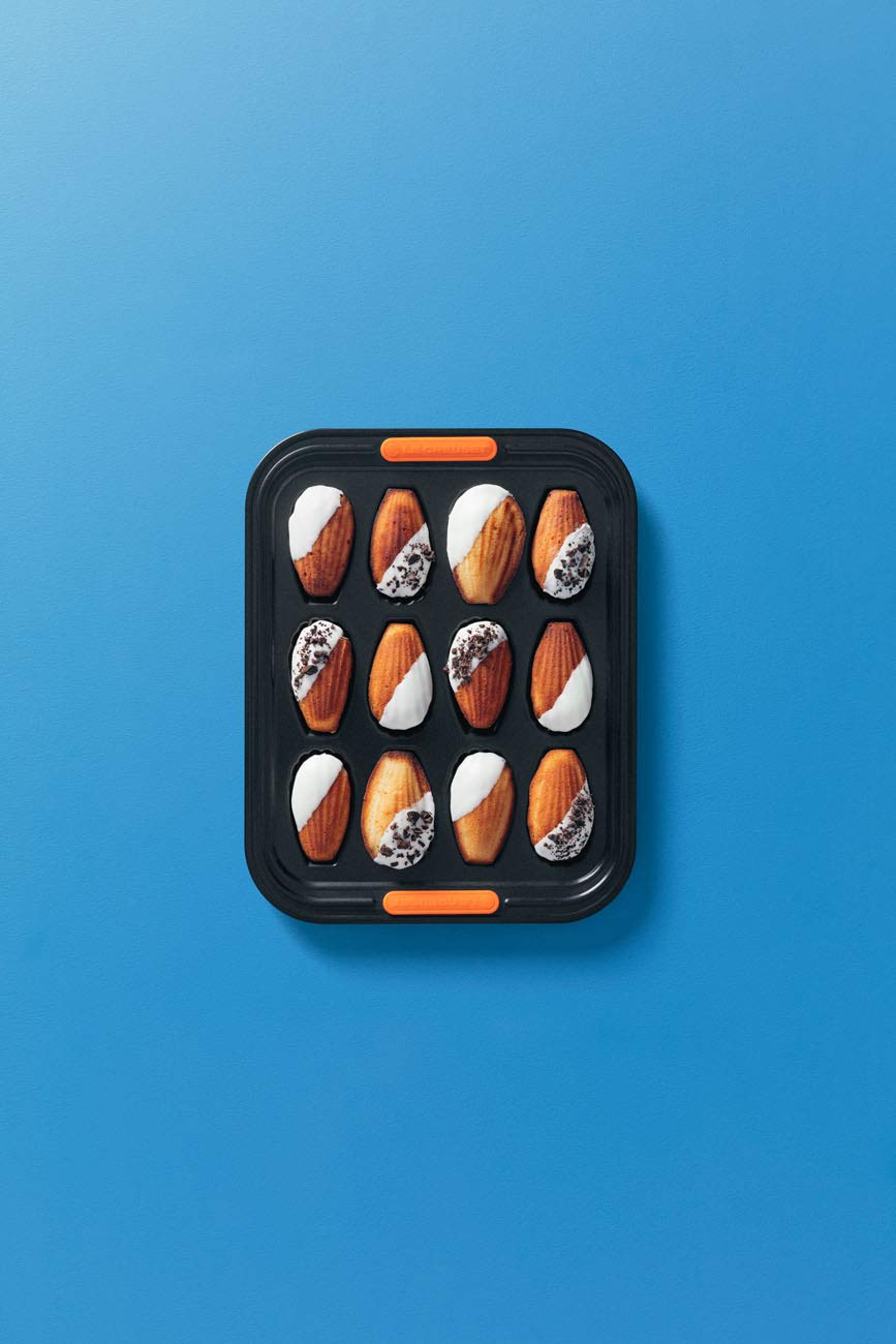 le-creuset-madeleine-form-antihaft-f-r-12-st-ck-karbonstahl-anthrazit-orange image 5