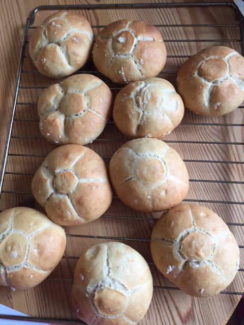 Schöne Brötchen ganz einfach