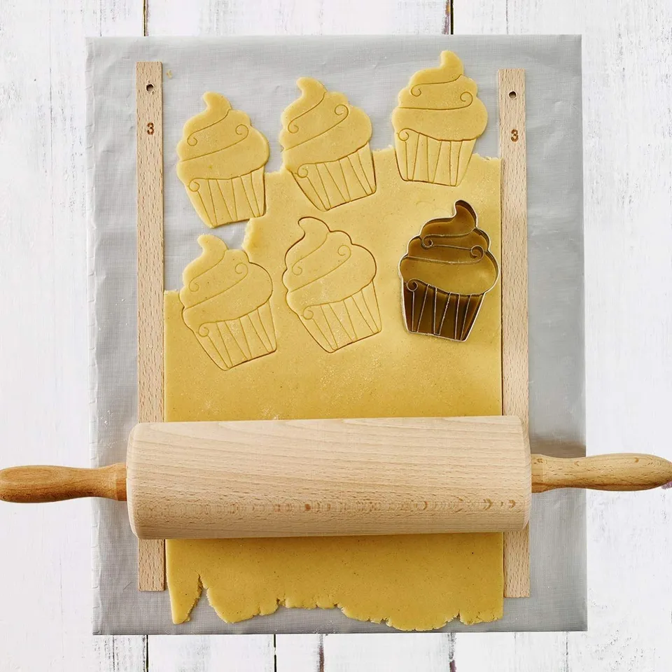 birkmann-easy-baking-back-und-ausrollmatte-33-x-40-cm-glasfasergewebe-mit-siliko image 1