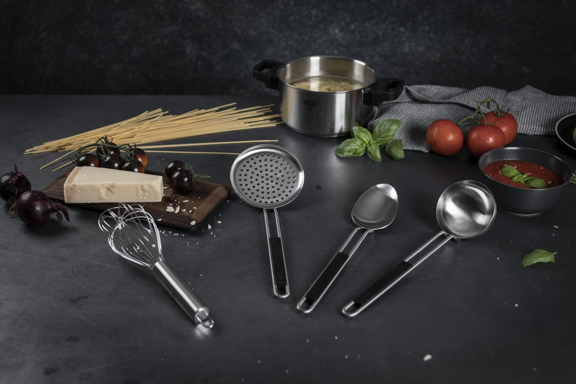 kuhn-rikon-essential-pizzaschneider-edelstahl image 2